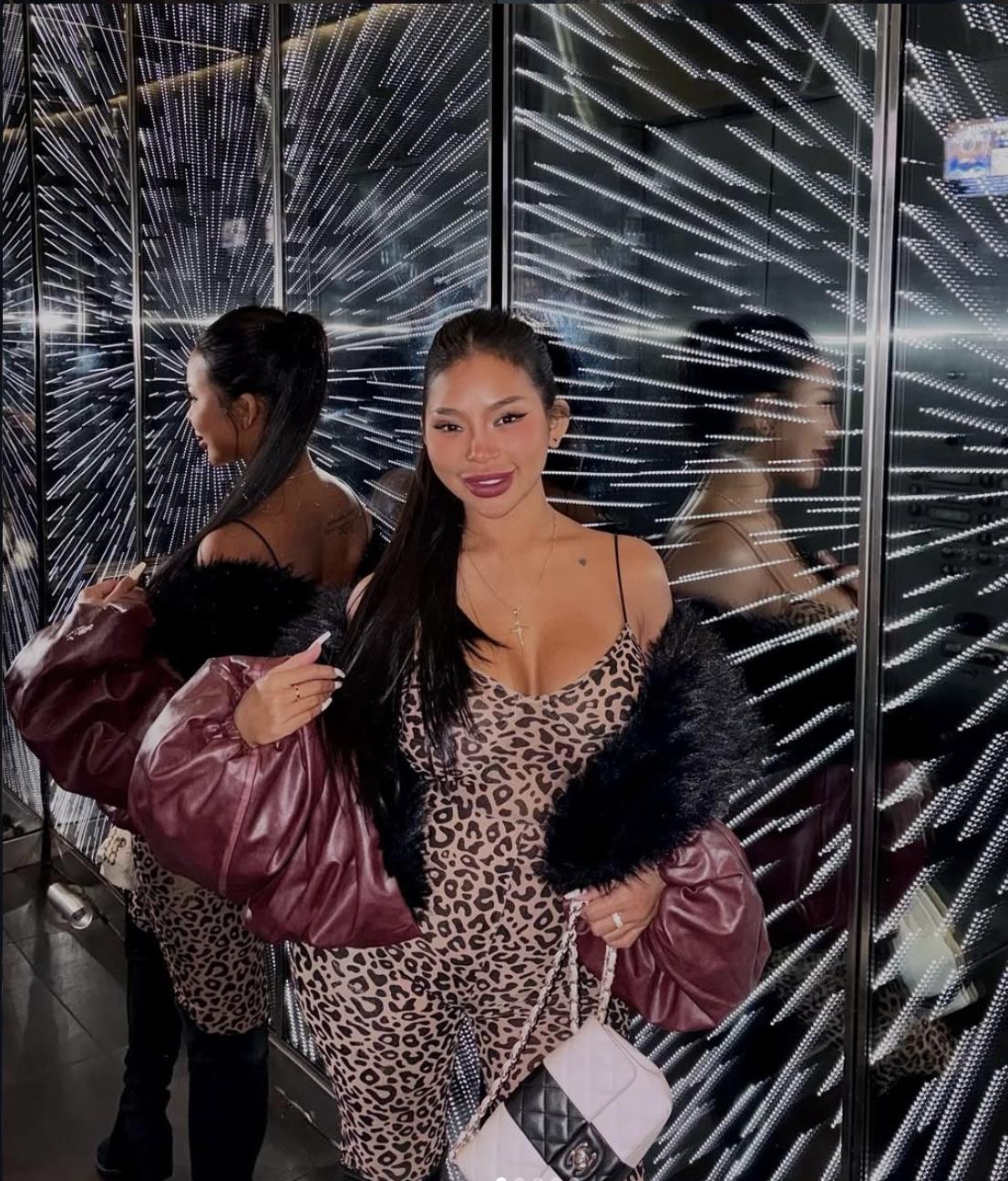 Nữ thiết kế đứng sau phần thi bikini Miss World Vietnam 2025: Khi thương hiệu Việt n&acirc;ng tầm s&acirc;n khấu nhan sắc - Ảnh 5.