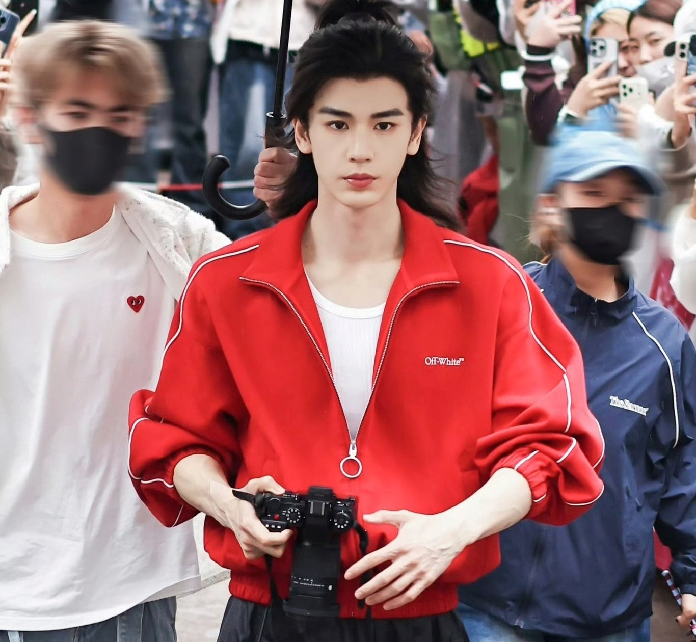 Bức ảnh vạch trần th&oacute;i ph&ocirc;ng bạt của Trương Lăng H&aacute;ch- Ảnh 1.