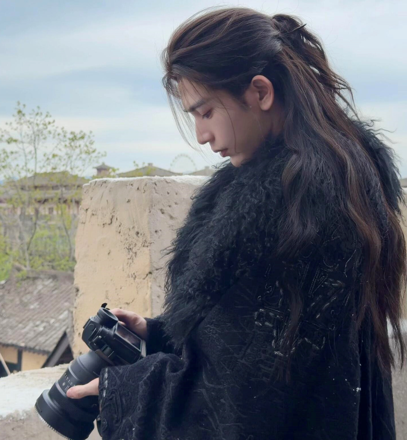 Bức ảnh vạch trần th&oacute;i ph&ocirc;ng bạt của Trương Lăng H&aacute;ch- Ảnh 5.