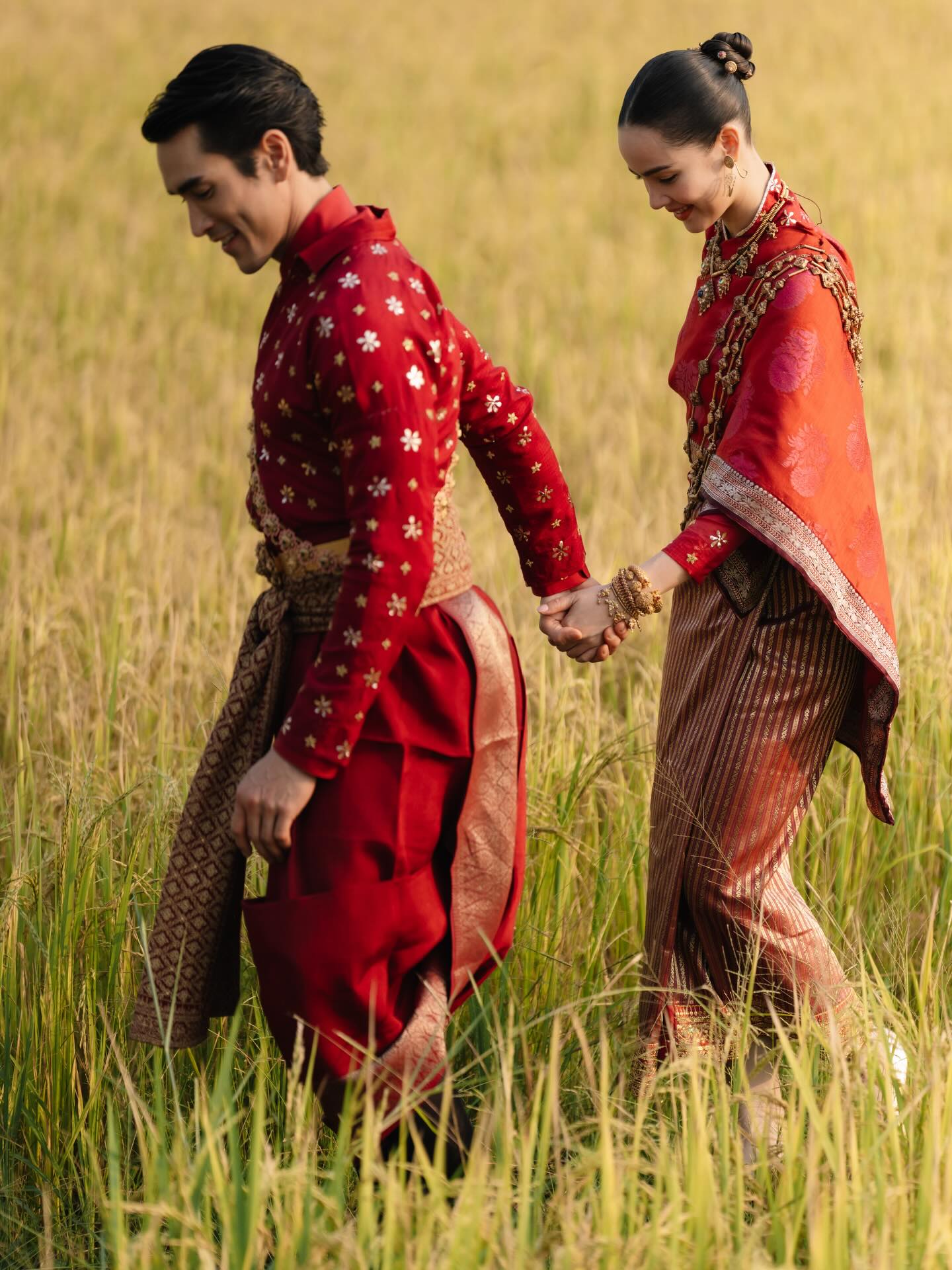 C&ocirc; g&aacute;i đi dạo bất ngờ th&agrave;nh si&ecirc;u sao được 200 brand săn l&ugrave;ng, tuổi 33 lấy chồng đẹp trai h&agrave;ng top thế giới- Ảnh 2.