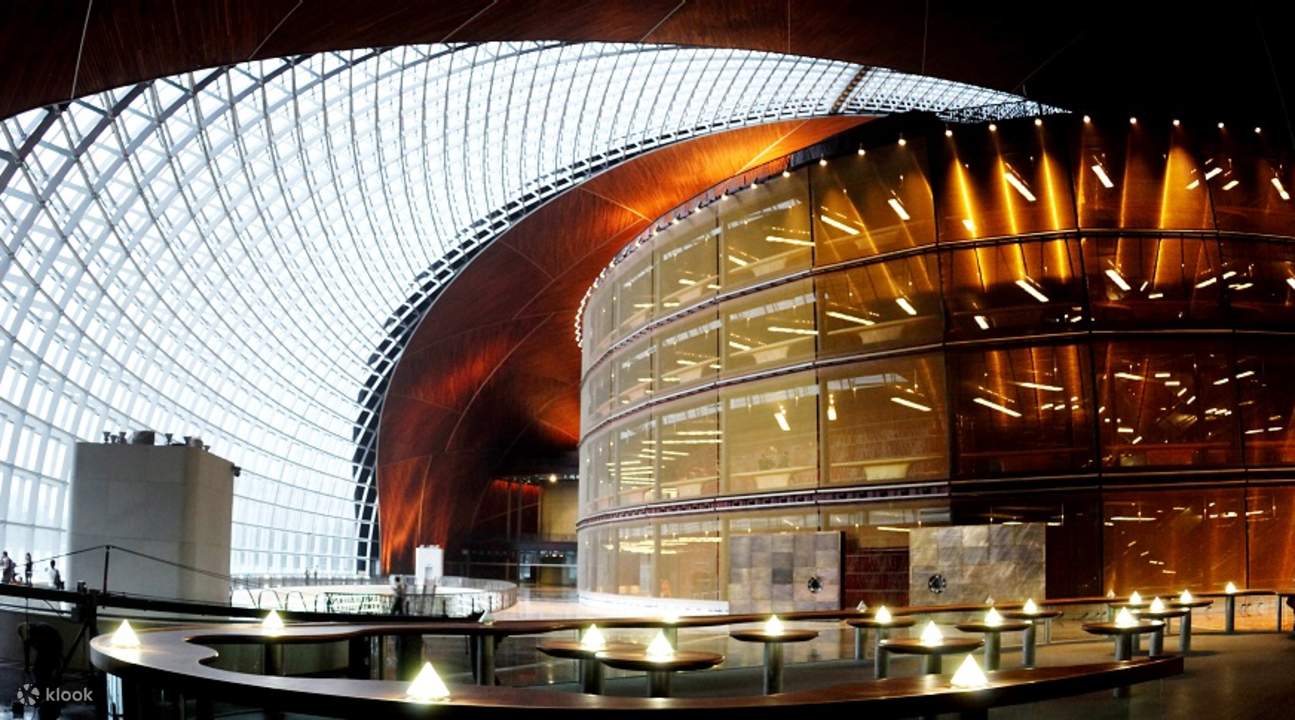 C&ocirc;ng tr&igrave;nh phu nh&acirc;n TBT T&ocirc; L&acirc;m vừa thăm: Bao quanh bởi hồ nh&acirc;n tạo, c&oacute; lối v&agrave;o qua h&agrave;nh lang ngầm - Ảnh 7.