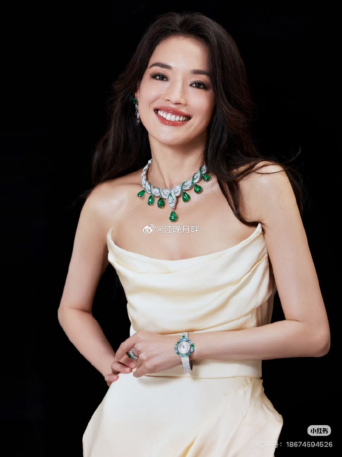 Thư Kỳ: "Kh&ocirc;ng trang điểm, t&ocirc;i cũng giống phụ nữ 50 tuổi" - Ảnh 14.