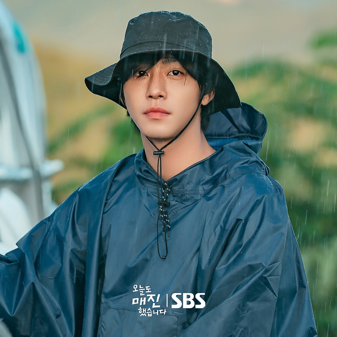 Sao lại n&ocirc;ng d&acirc;n, visual n&agrave;y phải l&agrave;m minh tinh mới đ&uacute;ng: Mặt đẹp như đi&ecirc;u khắc, da mịn như lụa m&ecirc; d&atilde; man- Ảnh 6.