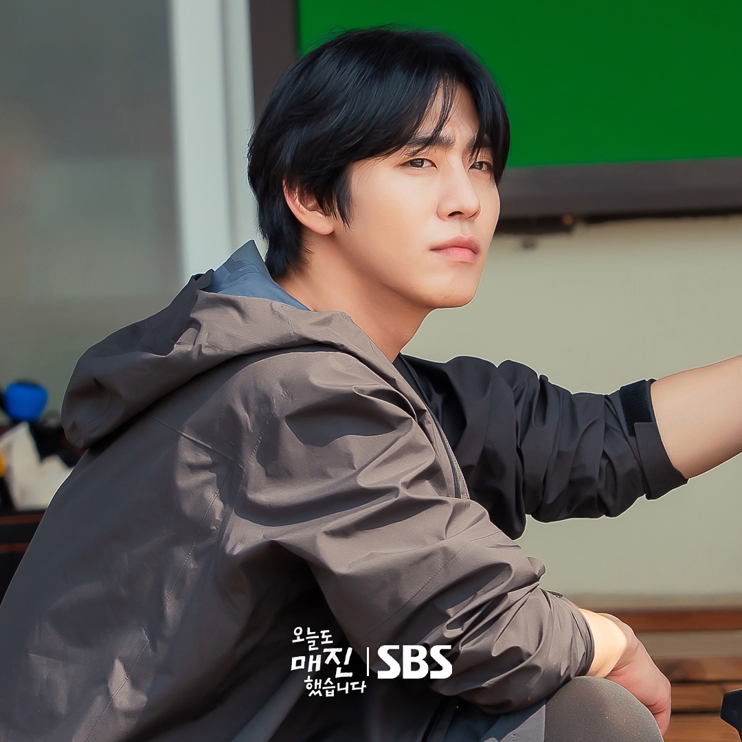 Sao lại n&ocirc;ng d&acirc;n, visual n&agrave;y phải l&agrave;m minh tinh mới đ&uacute;ng: Mặt đẹp như đi&ecirc;u khắc, da mịn như lụa m&ecirc; d&atilde; man- Ảnh 8.