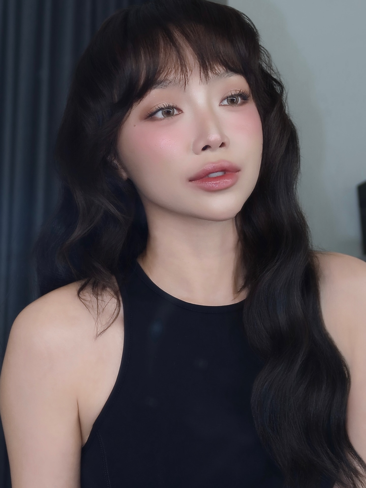 Clip T&oacute;c Ti&ecirc;n bị team qua đường bắt gặp, ch&iacute;nh chủ cũng phải v&agrave;o thừa nhận "mặt l&aacute;o vậy"- Ảnh 4.