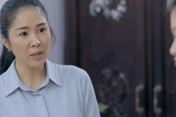 Ph&aacute;t hiện B&oacute;ng Ma Hạnh Ph&uacute;c "x&agrave;i ch&ugrave;a" ảnh cưới của cặp đ&ocirc;i nổi tiếng: Thay mỗi c&aacute;i mặt, tiết kiệm thế l&agrave; c&ugrave;ng- Ảnh 2.