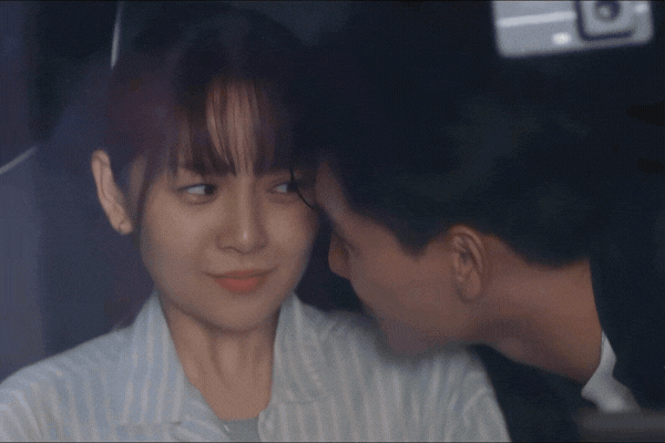 Mẹ ph&aacute;n chia tay nhưng tổng t&agrave;i vẫn dắt tiểu kiều th&ecirc; đi đu concert: Cả Việt Nam đẹp nhất ch&iacute;nh l&agrave; đ&ocirc;i n&agrave;y- Ảnh 5.