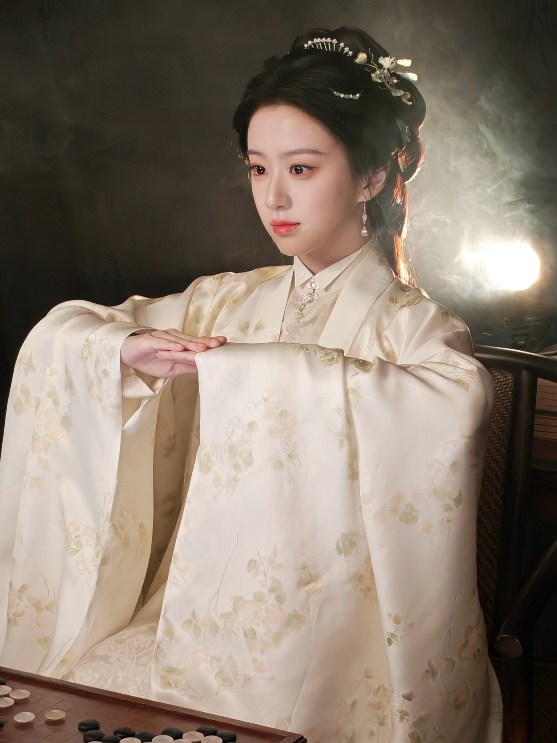 Đ&aacute;m cưới trong tuyết đang viral khắp Trung Quốc: C&ocirc; d&acirc;u - ch&uacute; rể đẹp đi&ecirc;n người, đỉnh cao thẩm mỹ phương Đ&ocirc;ng- Ảnh 5.