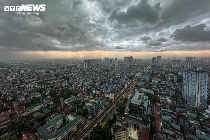 Dự b&aacute;o thời tiết 18/4: Miền Bắc m&aacute;t mẻ, chiều tối v&agrave; đ&ecirc;m mưa d&ocirc;ng v&agrave;i nơi- Ảnh 1.