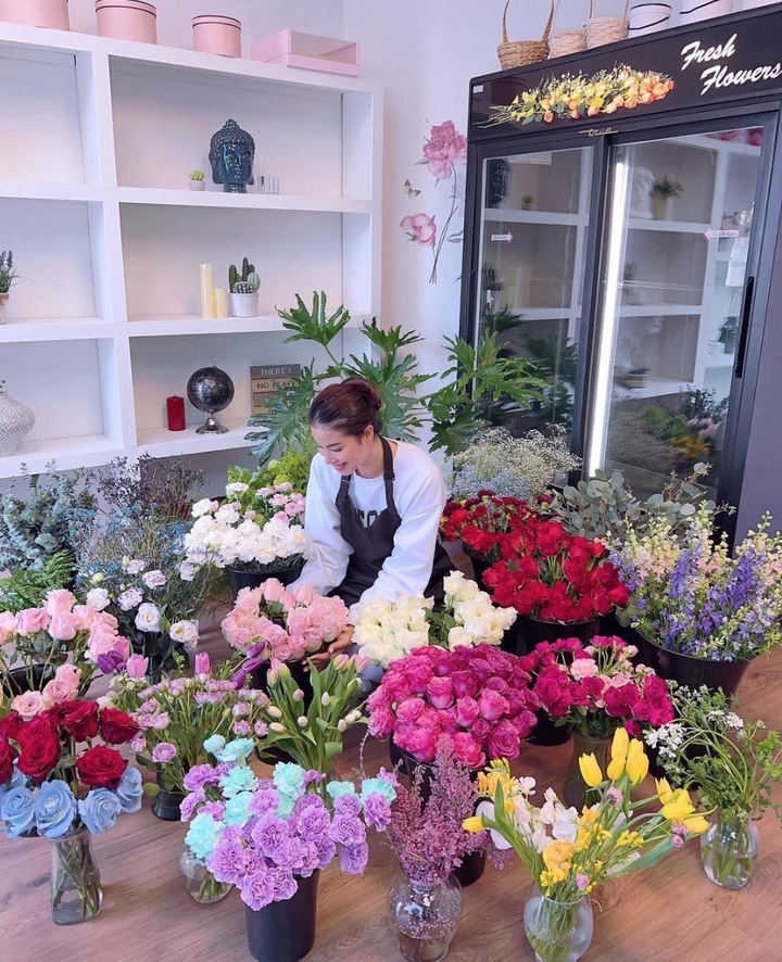 Sức h&uacute;t của "Hoa hậu quốc d&acirc;n" d&ugrave; đ&atilde; gần 10 năm rời h&agrave;o quang showbiz Việt- Ảnh 4.