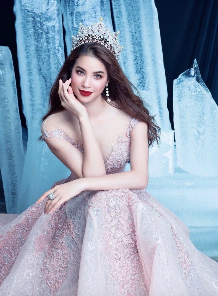 Sức h&uacute;t của "Hoa hậu quốc d&acirc;n" d&ugrave; đ&atilde; gần 10 năm rời h&agrave;o quang showbiz Việt- Ảnh 2.