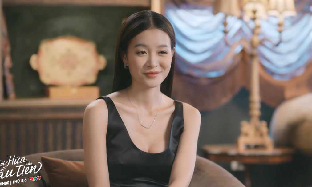 Trần đời chưa thấy Hoa hậu Việt n&agrave;o k&eacute;m sắc thế n&agrave;y: Sợ nhất nụ cười nhếch m&eacute;p, tr&ocirc;ng đểu giả v&ocirc; c&ugrave;ng- Ảnh 5.