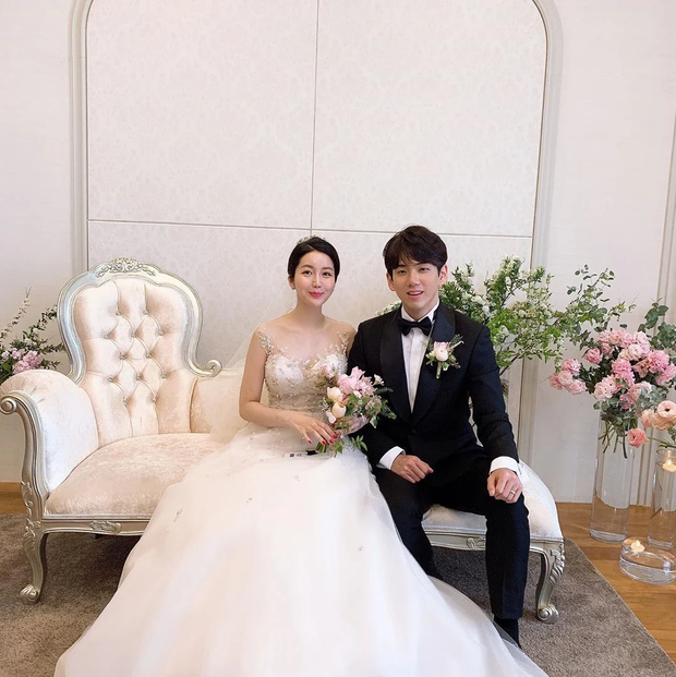 Anh trai Jisoo (BLACKPINK) lại trở th&agrave;nh t&acirc;m điểm phẫn nộ: Bị tố bạo h&agrave;nh gia đ&igrave;nh, bắt vợ phải quỳ gối xin tha?- Ảnh 1.