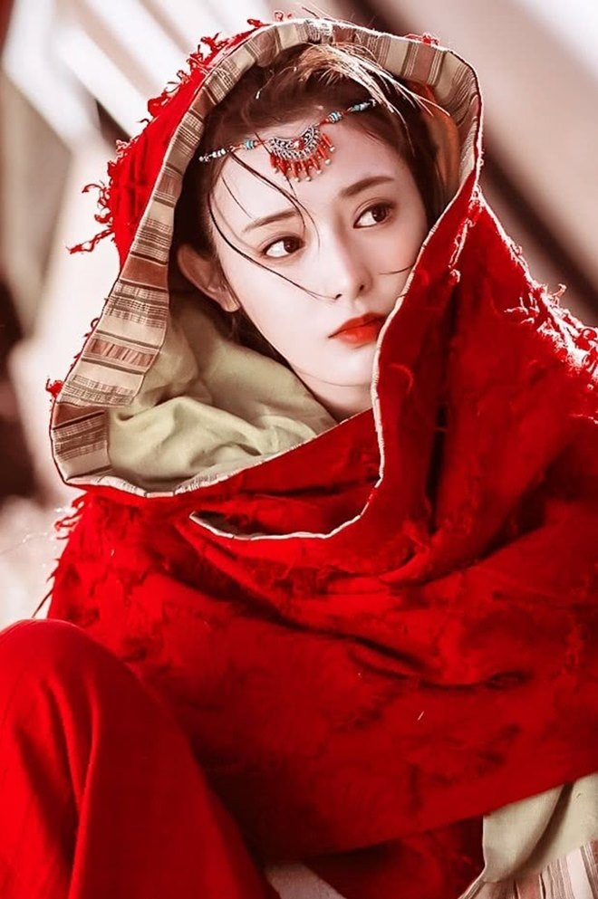 Nh&igrave;n mỹ nh&acirc;n n&agrave;y mới hiểu s&aacute;ch gi&aacute;o khoa diễn xuất l&agrave; g&igrave;: Đ&ocirc;i mắt chứa ng&agrave;n nỗi đau, đố ai xem kh&ocirc;ng buồn- Ảnh 6.