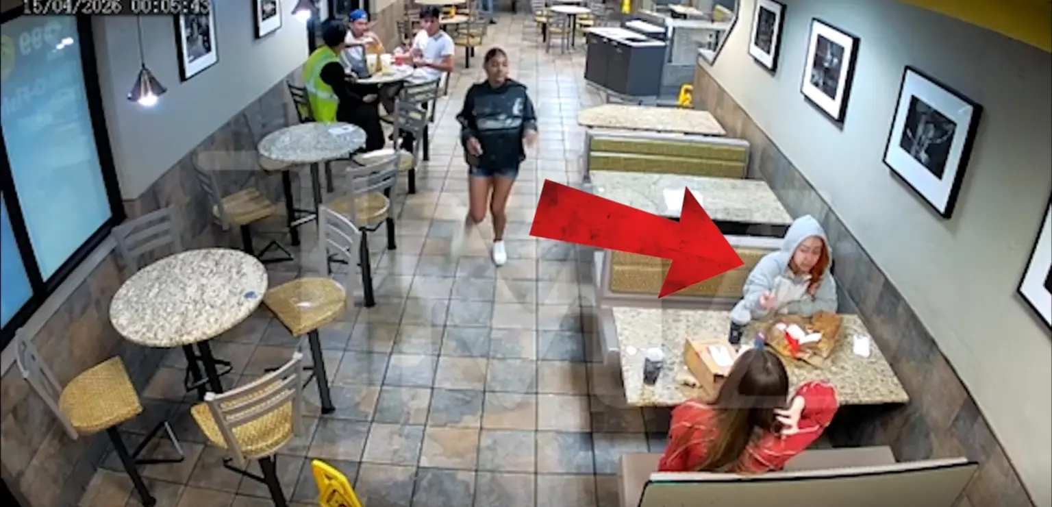 C&ocirc;ng bố CCTV cảnh ca sĩ đ&igrave;nh đ&aacute;m bị h&agrave;nh hung, t&aacute;t thẳng mặt giữa qu&aacute;n ăn- Ảnh 1.