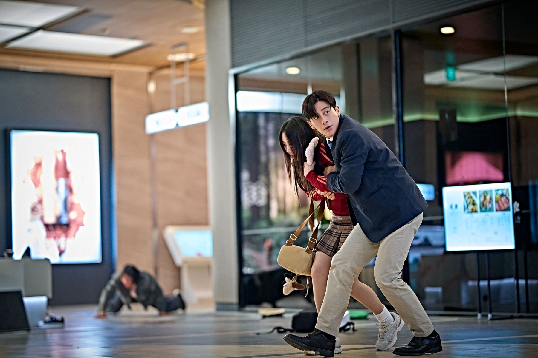 Thấy phim H&agrave;n n&agrave;y l&agrave; da g&agrave; nổi từng cục mới sợ: D&agrave;n cast to&agrave;n tinh t&uacute;y, nữ ch&iacute;nh 29 năm vẫn đẹp điếng hồn- Ảnh 13.