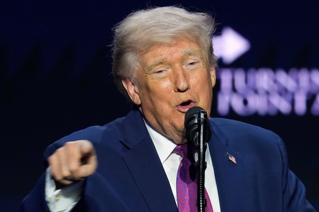 Tổng thống Trump ra lệnh c&ocirc;ng bố hồ sơ UFO - Ảnh 1.