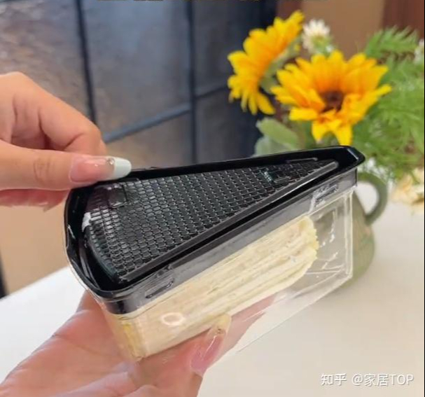 Sống 30 năm mới nhận ra t&ocirc;i đ&atilde; d&ugrave;ng sai 8 m&oacute;n đồ quen thuộc m&agrave; kh&ocirc;ng hề biết, h&oacute;a ra chỉ cần &ldquo;lật ngược&rdquo; l&agrave; tiện hơn hẳn- Ảnh 3.