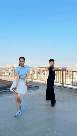 Phan Hiển bỗng muốn "tuyển bạn g&aacute;i", phản ứng của Kh&aacute;nh Thi khiến kiện tướng dancesport "lạnh sống lưng"- Ảnh 2.