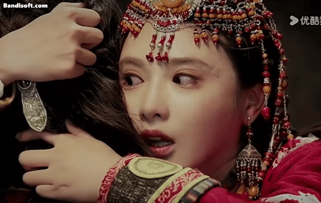 Nh&igrave;n mỹ nh&acirc;n n&agrave;y mới hiểu s&aacute;ch gi&aacute;o khoa diễn xuất l&agrave; g&igrave;: Đ&ocirc;i mắt chứa ng&agrave;n nỗi đau, đố ai xem kh&ocirc;ng buồn- Ảnh 2.