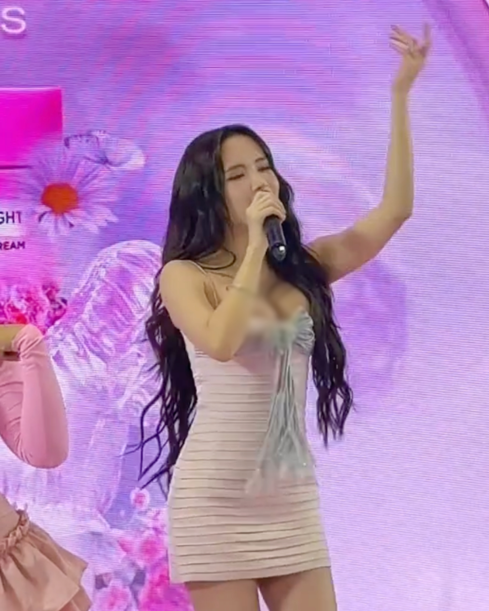 Đến lượt Thiều Bảo Tr&acirc;m vướng ồn &agrave;o giống Huyền 2K4- Ảnh 1.