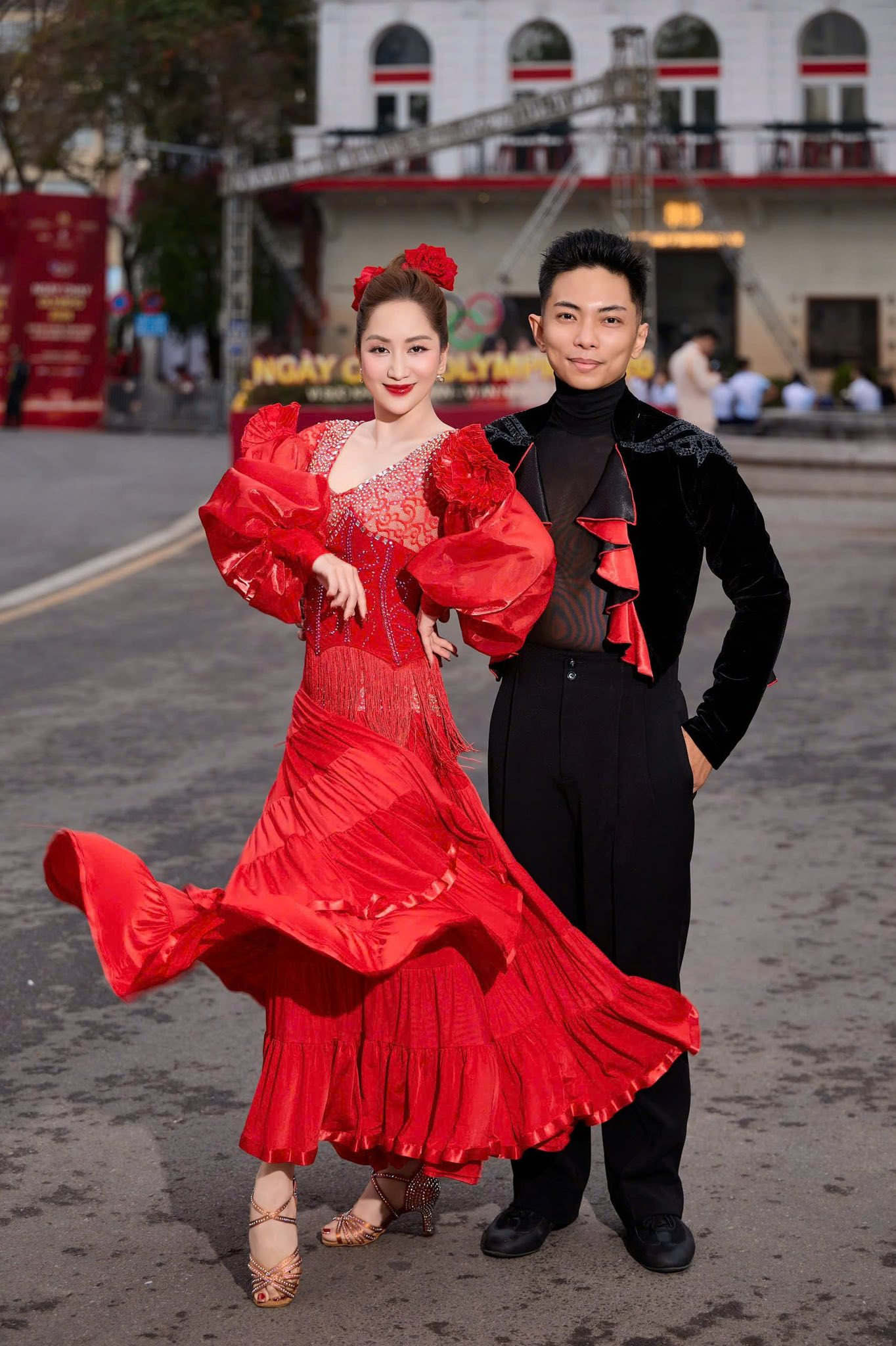 Phan Hiển bỗng muốn "tuyển bạn g&aacute;i", phản ứng của Kh&aacute;nh Thi khiến kiện tướng dancesport "lạnh sống lưng"- Ảnh 1.