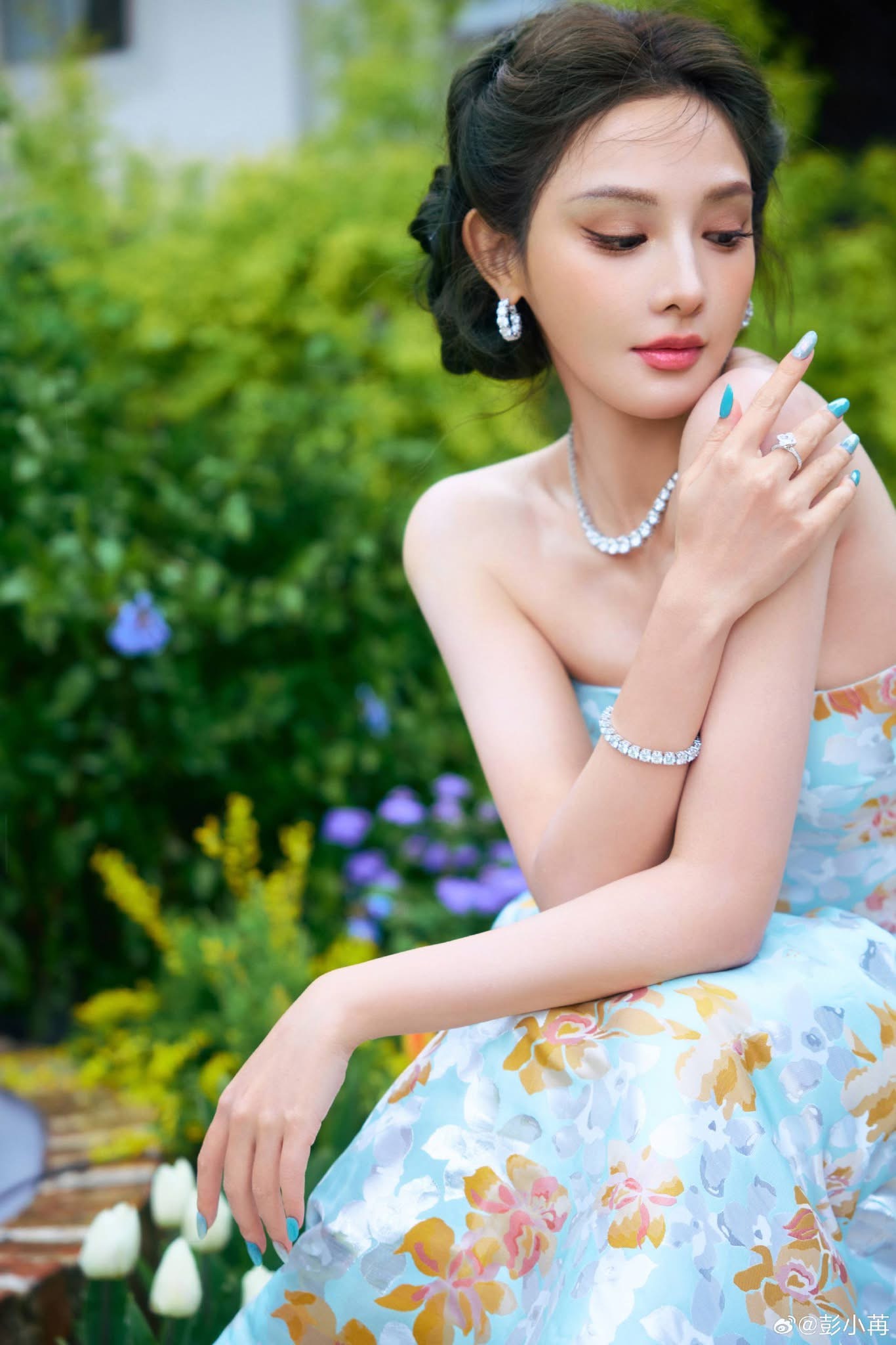 Nh&igrave;n mỹ nh&acirc;n n&agrave;y mới hiểu s&aacute;ch gi&aacute;o khoa diễn xuất l&agrave; g&igrave;: Đ&ocirc;i mắt chứa ng&agrave;n nỗi đau, đố ai xem kh&ocirc;ng buồn- Ảnh 7.