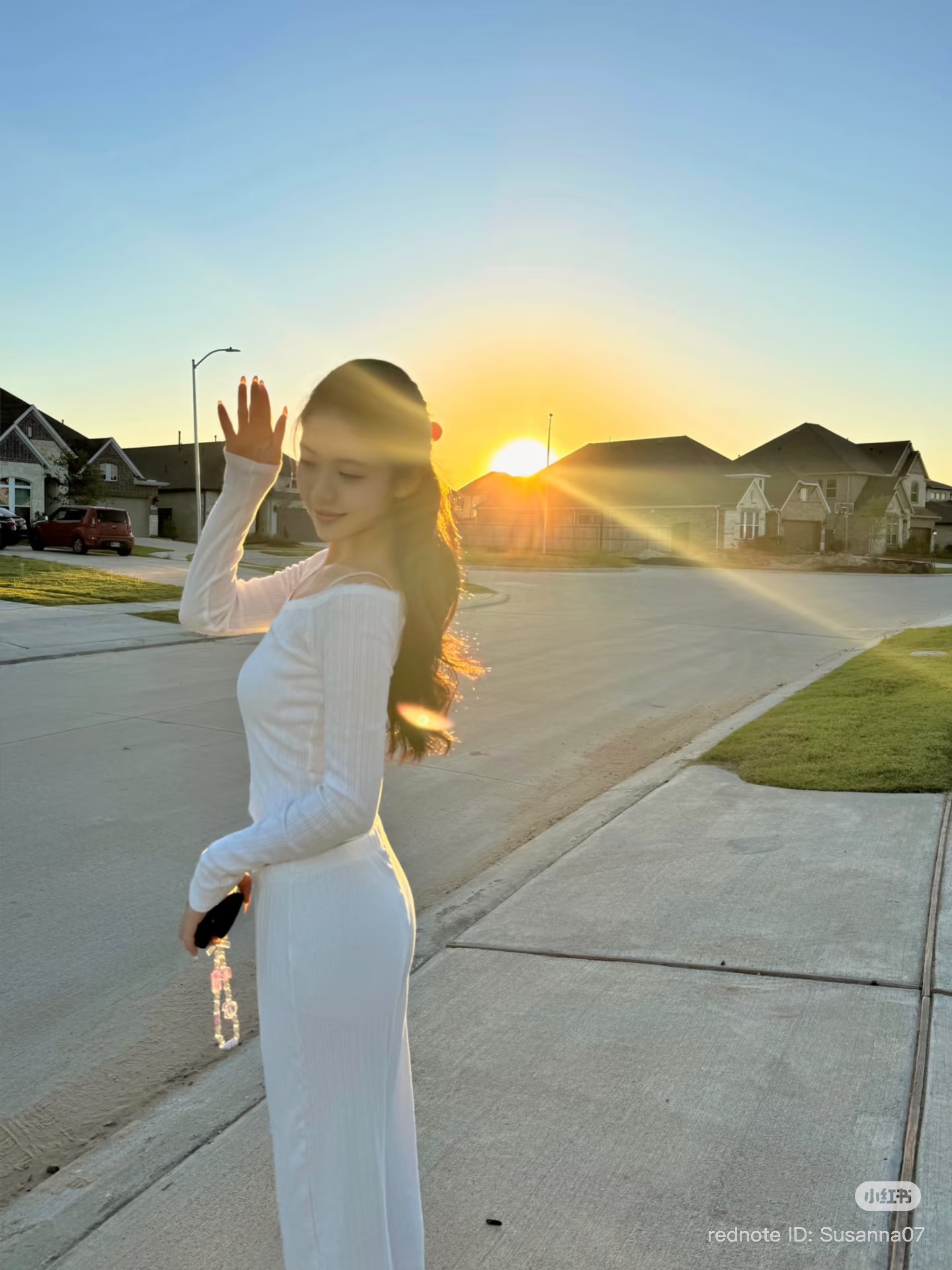 Sức mạnh của việc giảm 12kg: C&ocirc; g&aacute;i th&agrave;nh nữ thần trong ph&uacute;t mốt, mặt gọn đi ph&acirc;n nửa nhờ 1 c&ocirc;ng thức duy nhất- Ảnh 2.