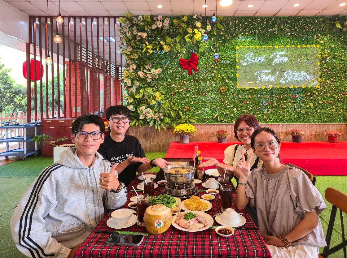 Suối Ti&ecirc;n h&uacute;t kh&aacute;ch dịp lễ với 1.000 v&eacute; miễn ph&iacute; v&agrave; 10.000 phần gạo lộc - Ảnh 5.