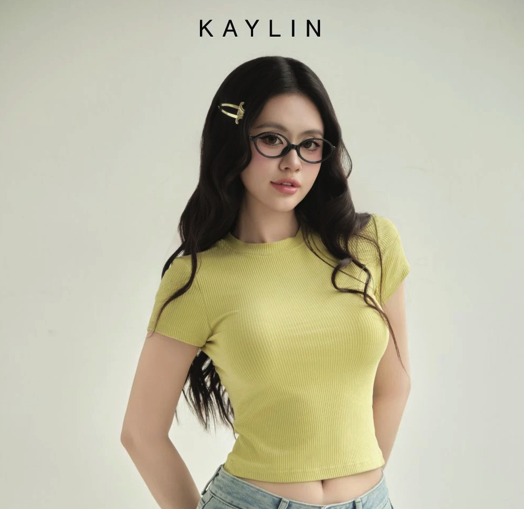 Nữ ho&agrave;ng &ldquo;baby tee&rdquo;: Megan Fox diện &aacute;o của con, ai ngờ lại g&acirc;y r&uacute;ng động to&agrave;n cầu- Ảnh 8.