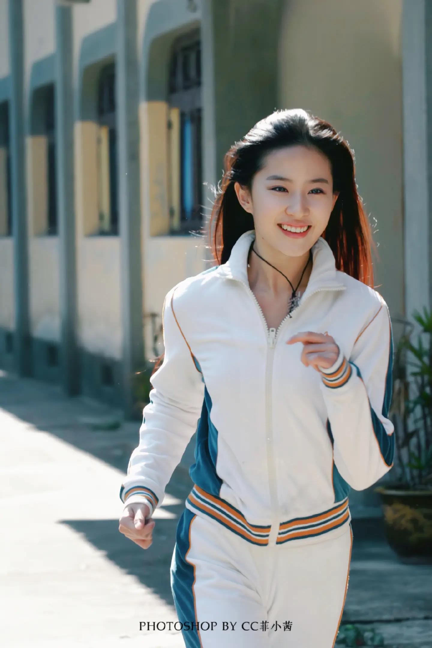 Nh&igrave;n Lưu Diệc Phi 25 năm trước đ&uacute;ng l&agrave; visual "vắt ra nước", đến c&aacute;i t&ecirc;n cũng trở th&agrave;nh t&iacute;nh từ chỉ sắc đẹp- Ảnh 5.