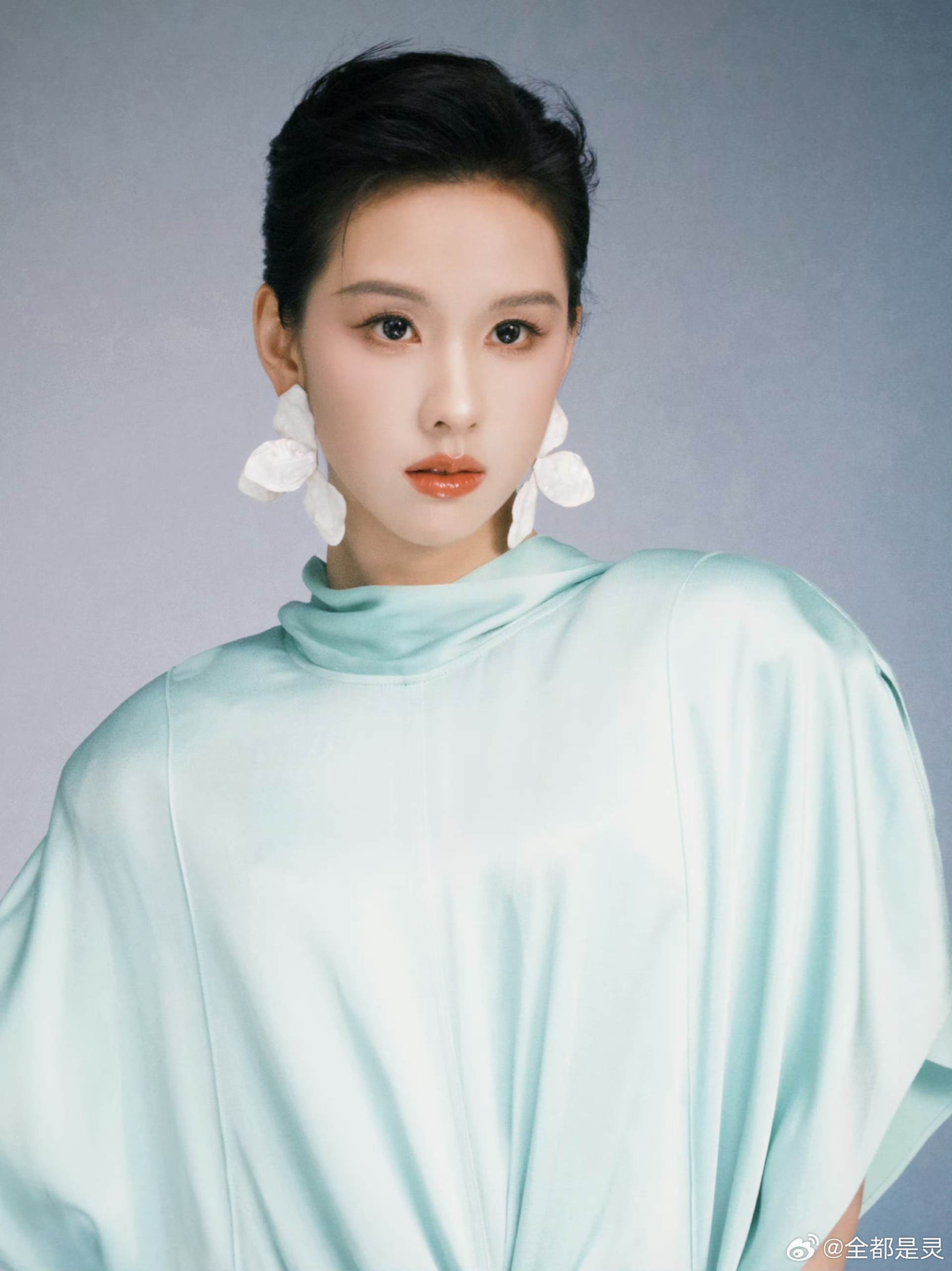 1 c&aacute;i xoay người của mỹ nh&acirc;n n&agrave;y đủ l&agrave;m nghi&ecirc;ng ngả cả một triều đại: Nhan sắc bỏ xa thế gian ph&agrave;m tục- Ảnh 7.