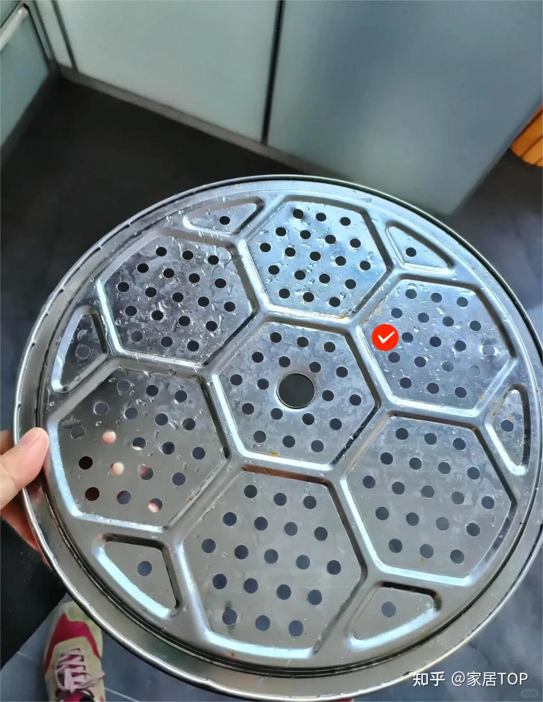 Sống 30 năm mới nhận ra t&ocirc;i đ&atilde; d&ugrave;ng sai 8 m&oacute;n đồ quen thuộc m&agrave; kh&ocirc;ng hề biết, h&oacute;a ra chỉ cần &ldquo;lật ngược&rdquo; l&agrave; tiện hơn hẳn- Ảnh 4.