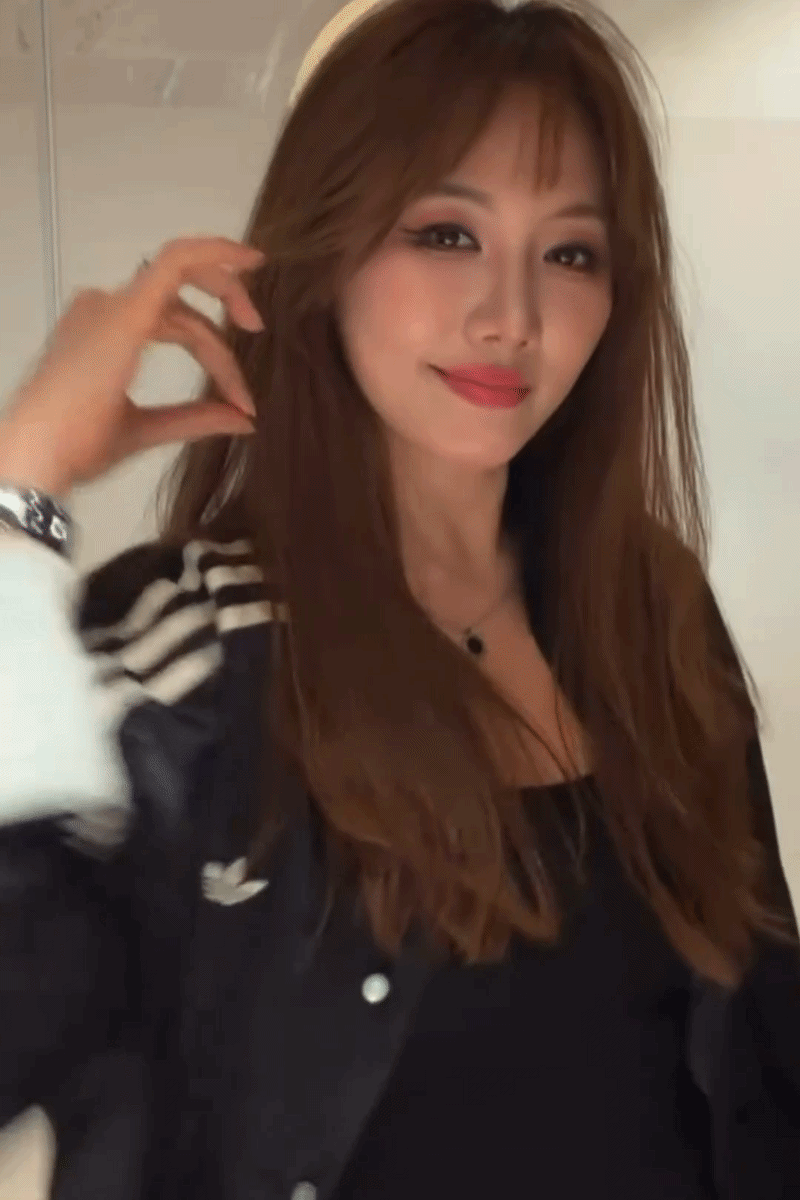 Hari Won c&ocirc;ng khai sang Thượng Hải t&igrave;m Trương Lăng H&aacute;ch, phấn kh&iacute;ch tới nỗi qu&ecirc;n cắt m&aacute;c &aacute;o- Ảnh 3.