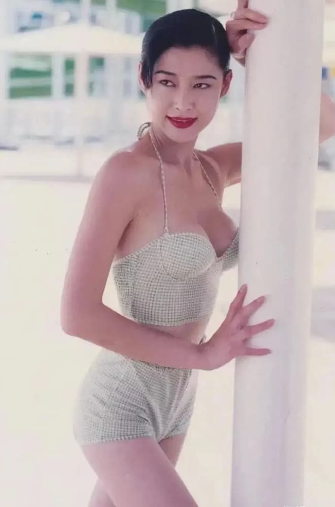 Cuộc đời của "nữ hoàng phim nóng" cởi đồ để nổi tiếng rồi mặc lại để trở thành ảnh hậu- Ảnh 7. Cuộc đời của "nữ hoàng phim nóng" cởi đồ để nổi tiếng rồi mặc lại để trở thành ảnh hậu- Ảnh 7.