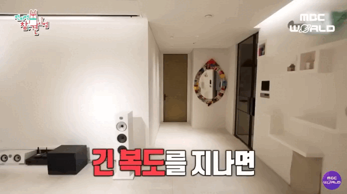 Mỹ nh&acirc;n "đẹp nhất thế giới": U40 vẫn "độc to&agrave;n th&acirc;n", sống c&ugrave;ng m&egrave;o trong căn hộ sang chảnh, chill đến mức qu&ecirc;n lu&ocirc;n mặt đất- Ảnh 6.