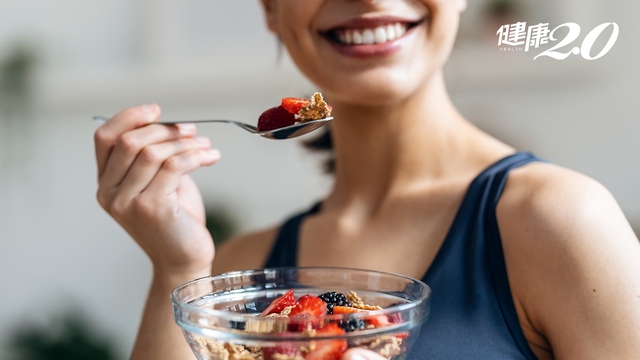 75% phụ nữ bị vi&ecirc;m &acirc;m đạo trong cuộc đời, ăn 4 tr&aacute;i c&acirc;y + 1 loại rau v&agrave;o m&ugrave;a h&egrave; c&oacute; thể gi&uacute;p ngừa bệnh t&aacute;i ph&aacute;t- Ảnh 3.