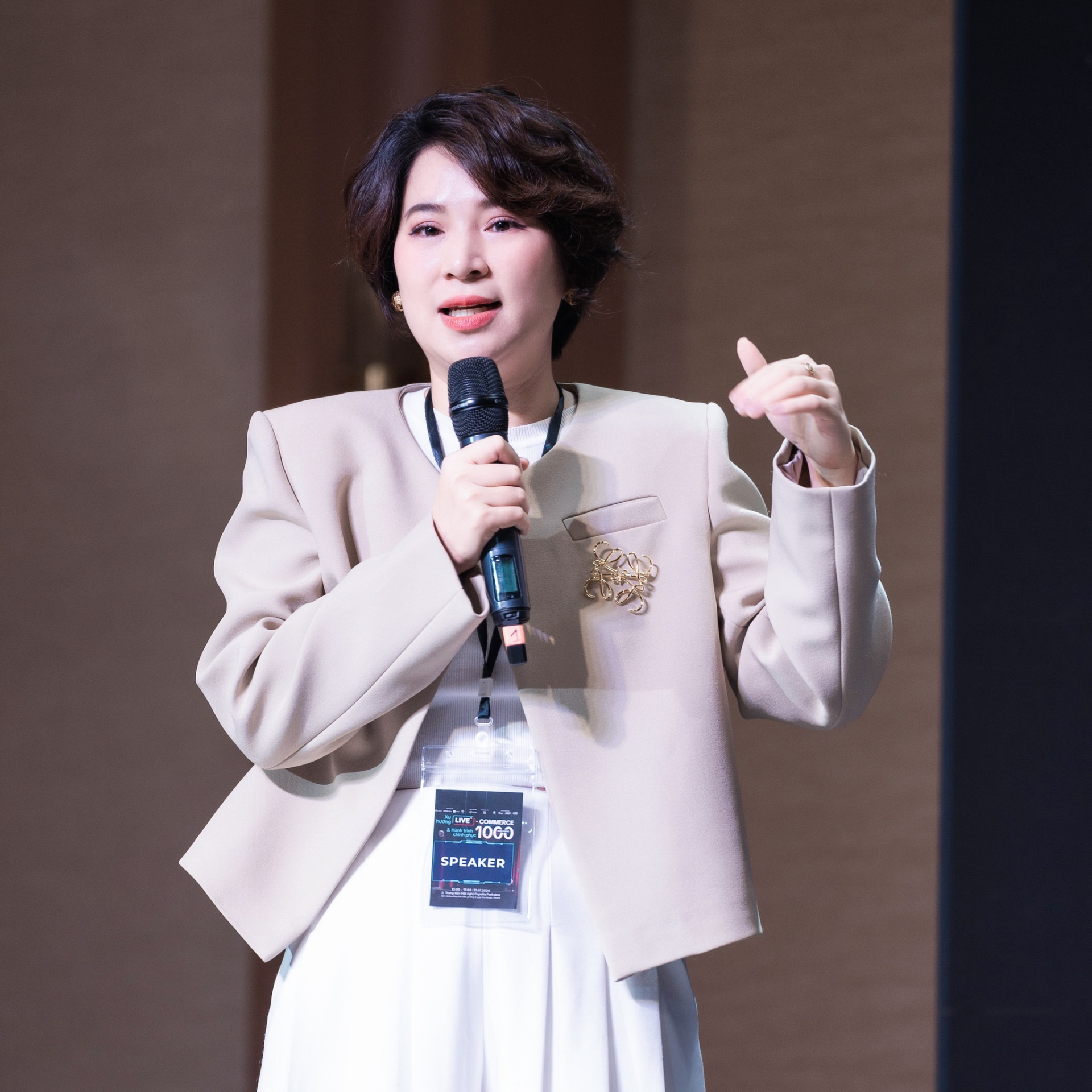 Drama "chị kế to&aacute;n nghỉ Chủ nhật" của Massimo Dutti Việt Nam: Kh&aacute;ch bỏ 6,8 triệu đồng mua đồ nhưng phải về tay kh&ocirc;ng trong cay đắng- Ảnh 6.