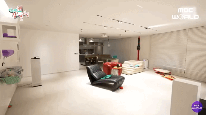 Mỹ nh&acirc;n "đẹp nhất thế giới": U40 vẫn "độc to&agrave;n th&acirc;n", sống c&ugrave;ng m&egrave;o trong căn hộ sang chảnh, chill đến mức qu&ecirc;n lu&ocirc;n mặt đất- Ảnh 5.