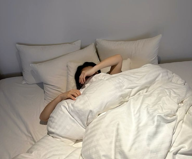 5 th&oacute;i quen buổi tối &acirc;m thầm "ph&aacute; gan", hại thận nhưng rất nhiều người Việt v&ocirc; tư l&agrave;m mỗi ng&agrave;y- Ảnh 1.