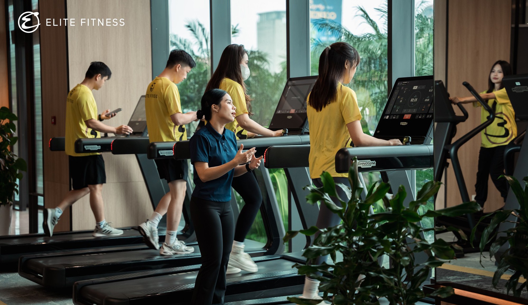 Elite Fitness đ&oacute;ng cửa ph&ograve;ng tập cuối c&ugrave;ng tại TP HCM, quyền lợi hội vi&ecirc;n được xử l&yacute; ra sao?- Ảnh 2.