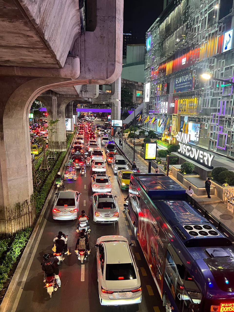 Từ th&aacute;ng 4, kh&aacute;ch Việt đi Th&aacute;i Lan cẩn thận bị nộp phạt tiền triệu v&igrave; 10 quy định mới- Ảnh 1.