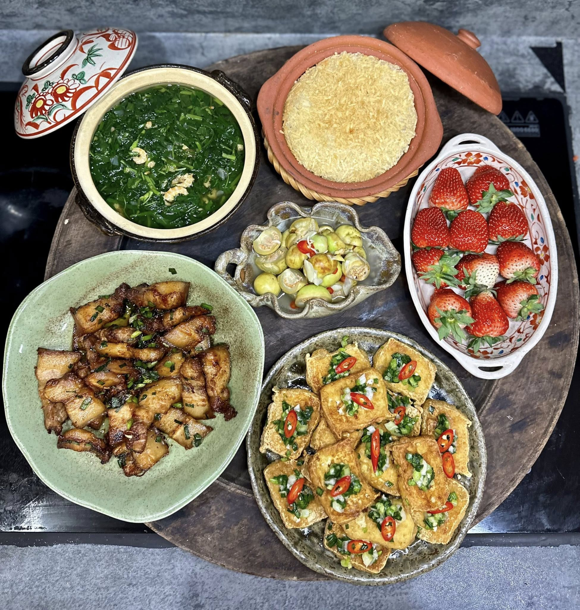 Tham gia thử thách "50k nấu mâm cơm 4 người ăn vô tư": Chị gái ở Hà Nội cầu cứu ngay ngày đầu tiên!- Ảnh 2. Tham gia thử thách "50k nấu mâm cơm 4 người ăn vô tư": Chị gái ở Hà Nội cầu cứu ngay ngày đầu tiên!- Ảnh 2.