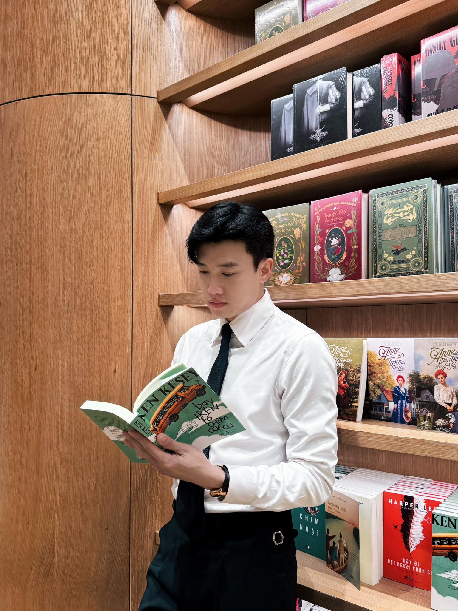 Ch&acirc;n dung 4 ch&agrave;ng trai được "đẩy thuyền" với Lọ Lem: Điểm chung l&agrave; gi&agrave;u, tiếp theo l&agrave; g&igrave;?- Ảnh 6.