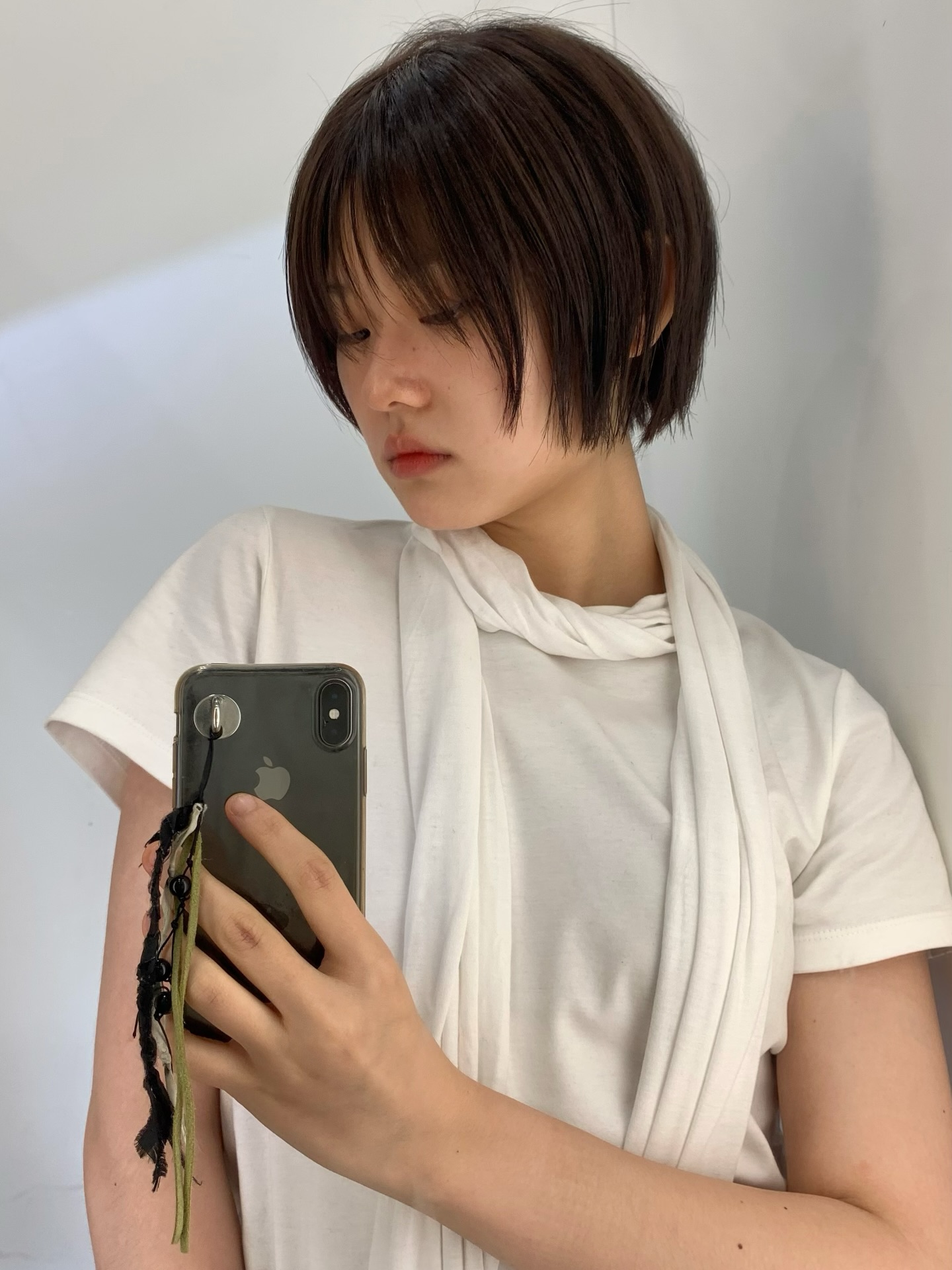 Nữ ch&iacute;nh phim "Cổ tay &aacute;o m&agrave;u đỏ" khiến chị em muốn cắt t&oacute;c ngắn layer ngay v&agrave; lu&ocirc;n v&igrave; visual như nh&acirc;n vật truyện tranh- Ảnh 11.