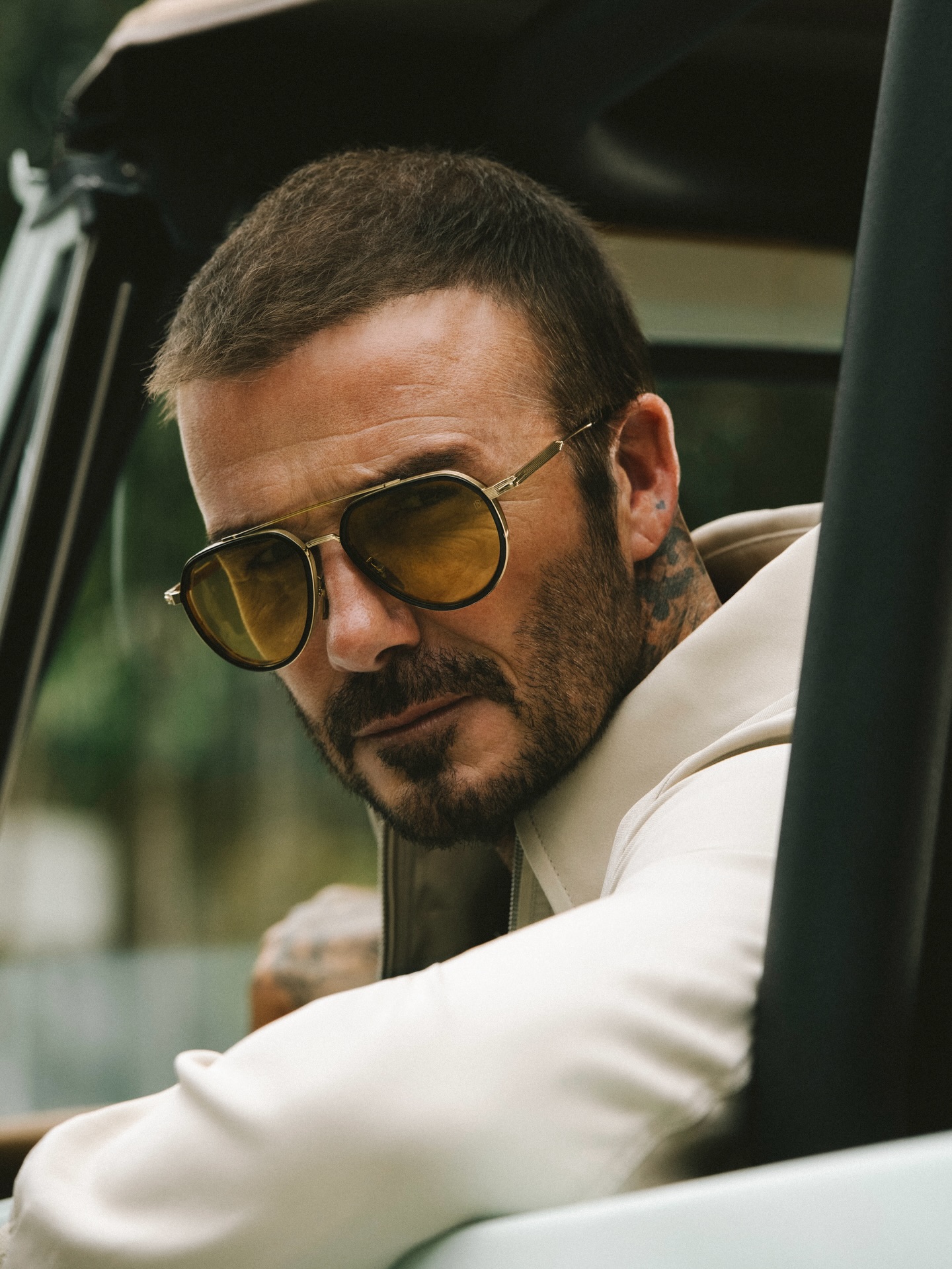 David Beckham cởi trần khoe body 6 m&uacute;i "kh&eacute;t lẹt" tuổi 50, nhan sắc chấp cả thời gian- Ảnh 5.