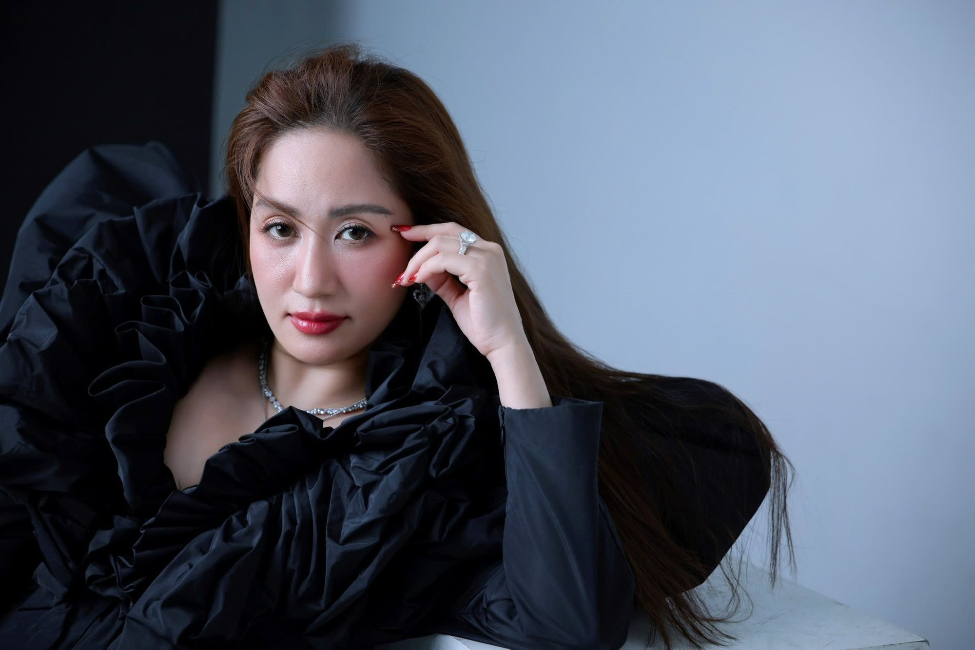 Tuổi 44 của Kh&aacute;nh Thi- Ảnh 4.