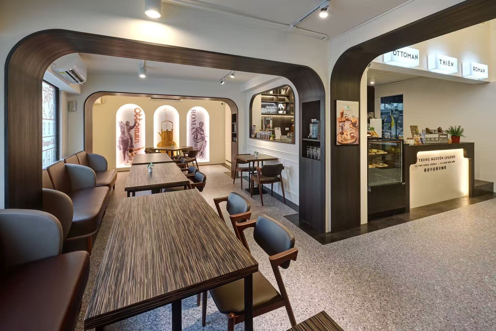 Lần đầu ti&ecirc;n, &ocirc;ng Đặng L&ecirc; Nguy&ecirc;n Vũ b&aacute;n phở, b&aacute;nh m&igrave; kẹp thịt tại khu đất v&agrave;ng ở Đ&agrave;i Loan- Ảnh 5.