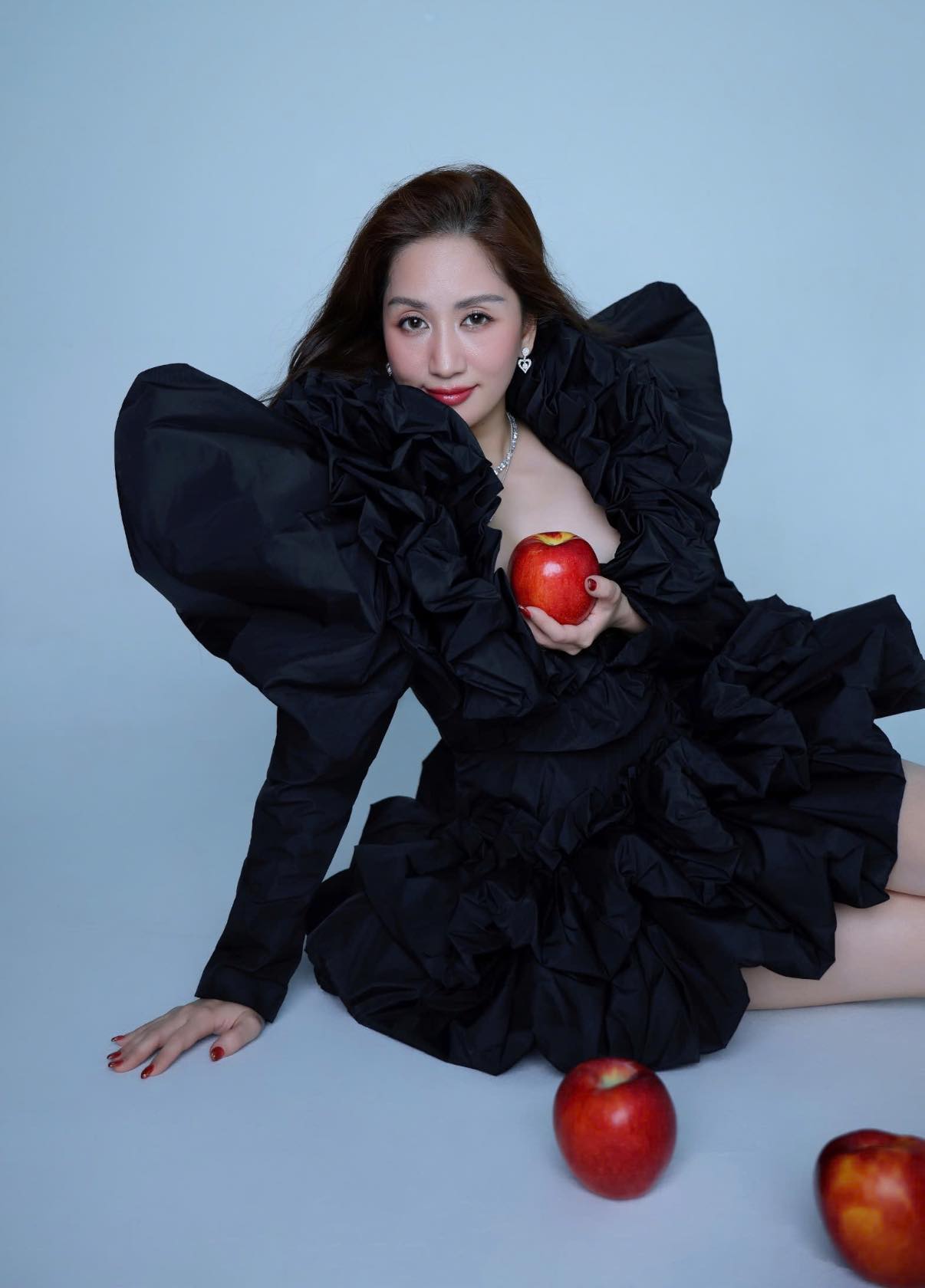 Tuổi 44 của Kh&aacute;nh Thi- Ảnh 1.