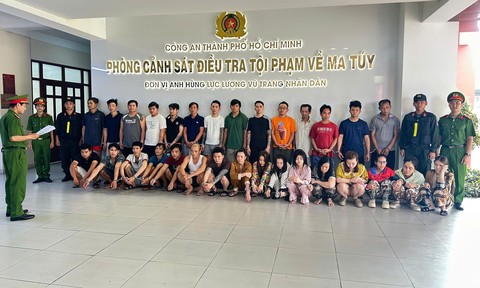 Ph&aacute; đường d&acirc;y ma t&uacute;y khủng, khởi tố 26 đối tượng trong mạng lưới tội phạm "gia đ&igrave;nh h&oacute;a"- Ảnh 2.